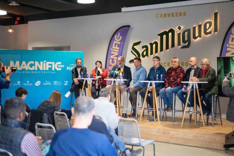 Presentació del Magnífic Fest a l'Espai Cerveser San Miguel, de la mà de (d'esquerra a dreta): Ignasi Amor (regidor de Lleida), Estefania Rufach (Diputació de Lleida), José Antonio Farràs (San Miguel), Santi Salvador (Lleida Músic Festival), Toni Cabero (La Traca Events), Sergi Solís i Oscar Enrech (Projecte Estelar) i Paco Cerdà (regidor de Lleida i president de Turisme de Lleda).