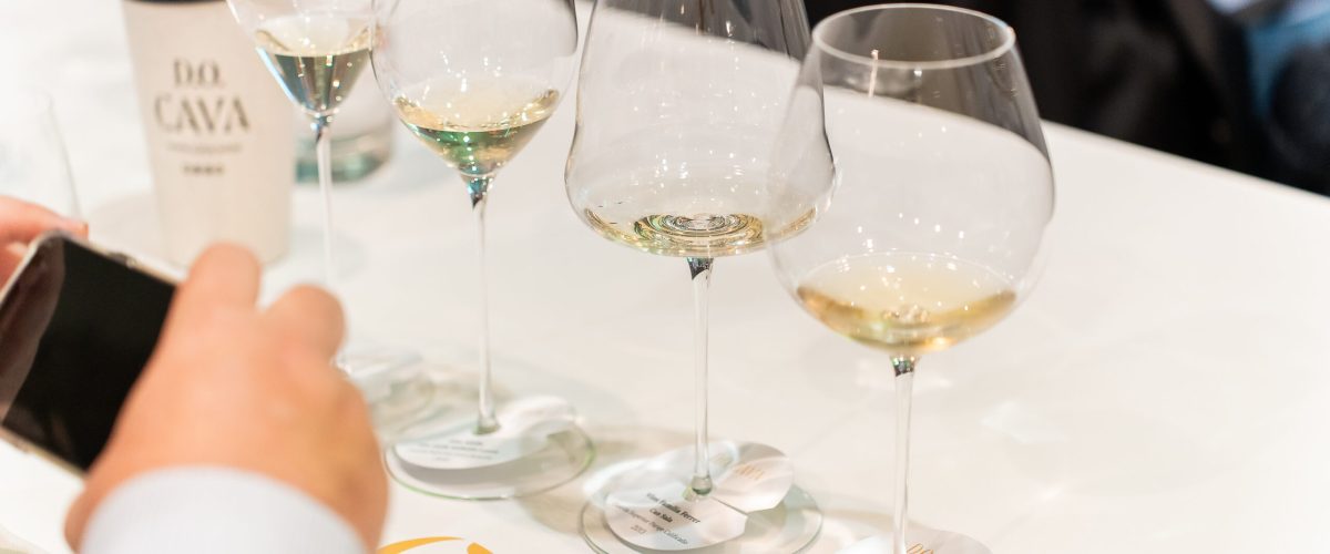 7555b138-d6cd-e7b8-de17-0e77b682177c