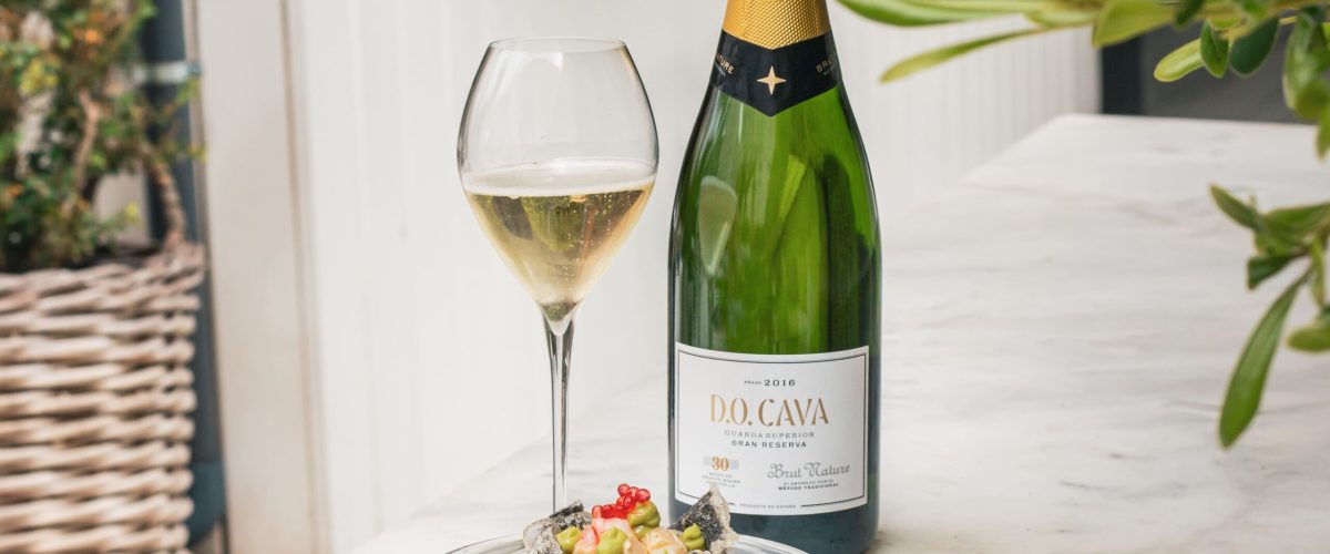 DO CAVA – Hotel Tapa Tour Barcelona 2 DO CAVA - Hotel Tapa Tour Barcelona 2